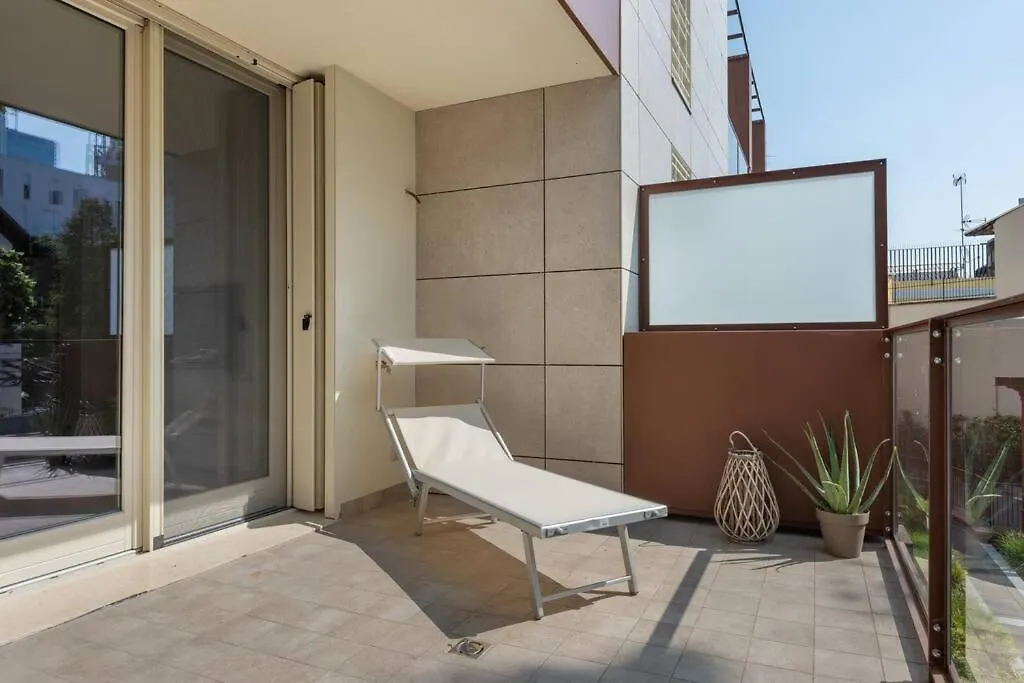 Easylife - Modern And Spacious Apt In Fiera City Life Mediolan 0*,  Włochy